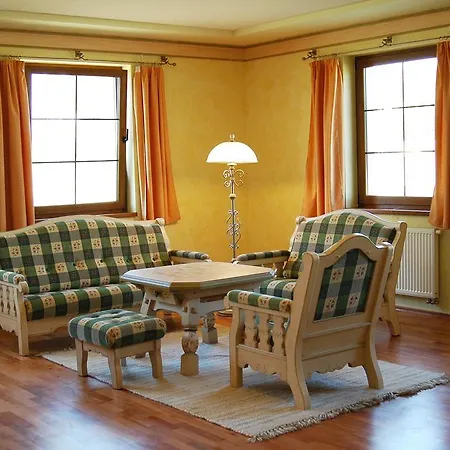 Hetkuti Wellness Es Lovaspark فندق 3*